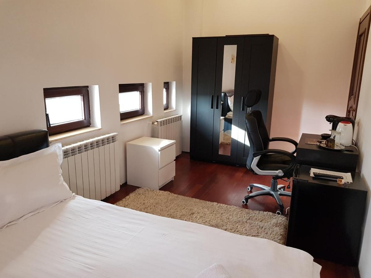 2Bedrooms Mega Mall Monza National.Arena Boekarest Buitenkant foto
